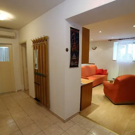 Apartment Tomislav *